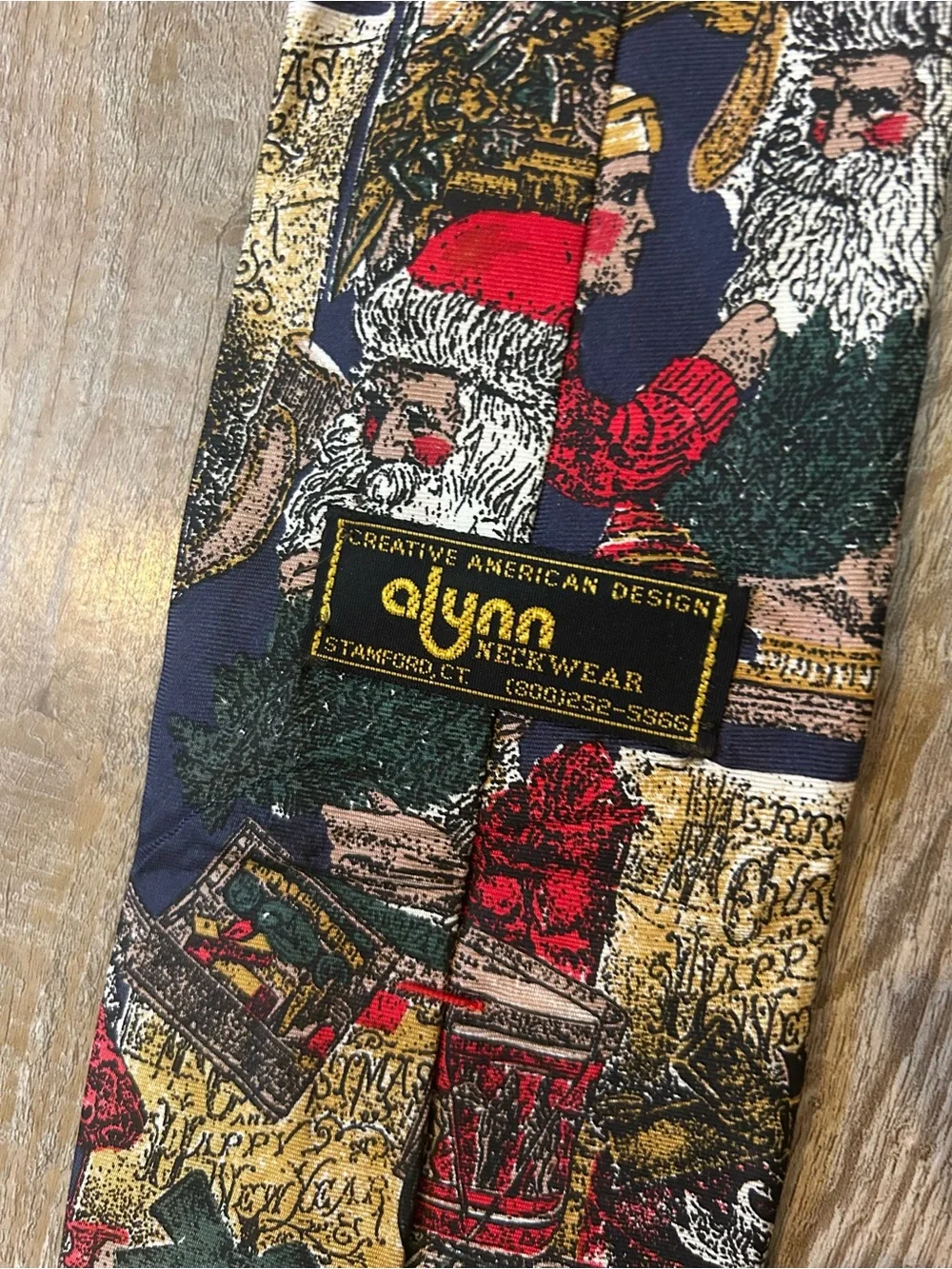 VTG Alynn Neckwear Christmas Tie Santa’s Workshop Men's Elf Toys Nostalgic